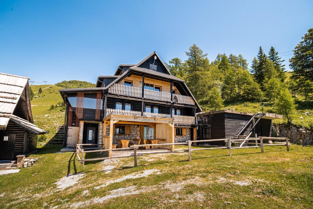 Apartments Zvoh, Krvavec, Ski-In, Ski-Out Cerklje na Gorenjskem Exterior photo