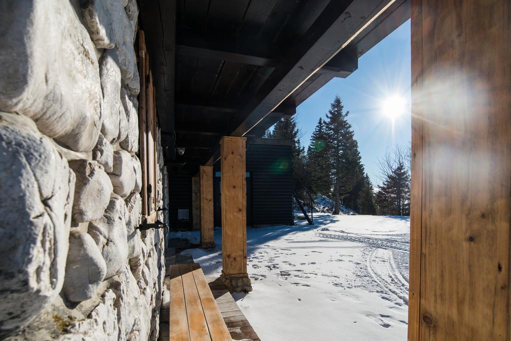 Apartments Zvoh, Krvavec, Ski-In, Ski-Out Cerklje na Gorenjskem Exterior photo